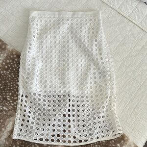 Banana Republic White Pencil Midi Skirt Cut Out Detail Size 6